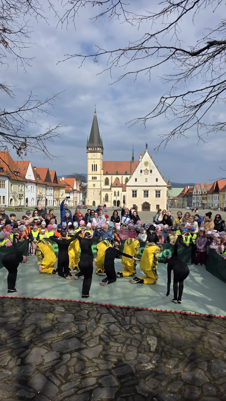 Bardejovské vajce opäť zdobí námestie – fotografia 4